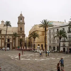 https://apartamento-completo-la-caleta.es-andalucia.com
